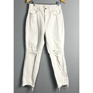 Universal Thread Vintage‎ Straight Size 6R Textured White Distressed Mom Jeans